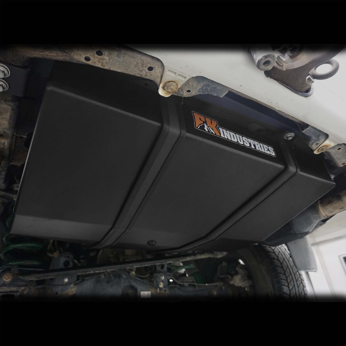Fuken FK-NOTVUCH Auxiliary Fuel Tank | 97L for Toyota 4Runner