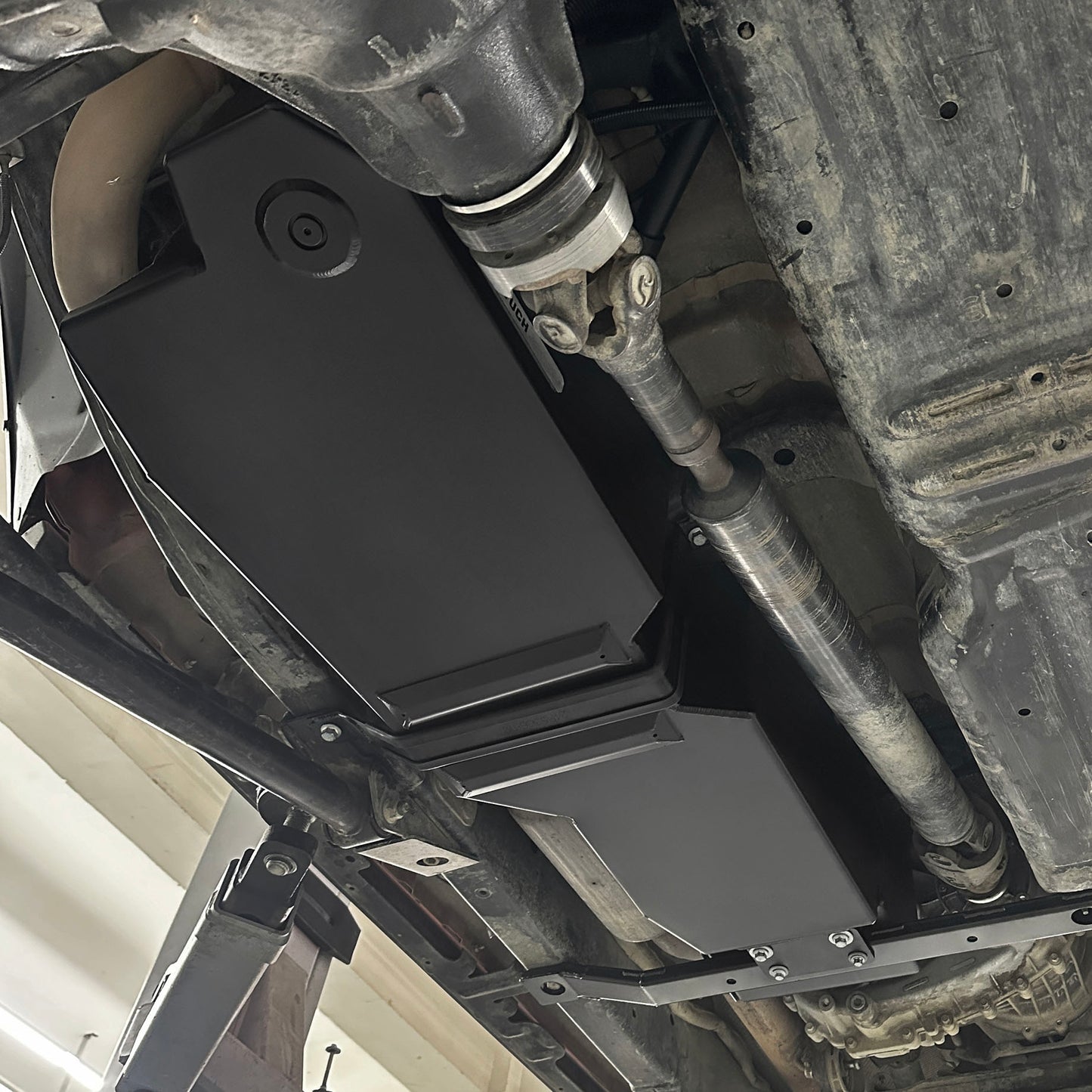 Fuken FK-NOTVUCH 69L Side Mount Auxiliary Fuel Tank — Fits 2018+ Jeep Wrangler JL 4-Door 2.0L Turbo I4