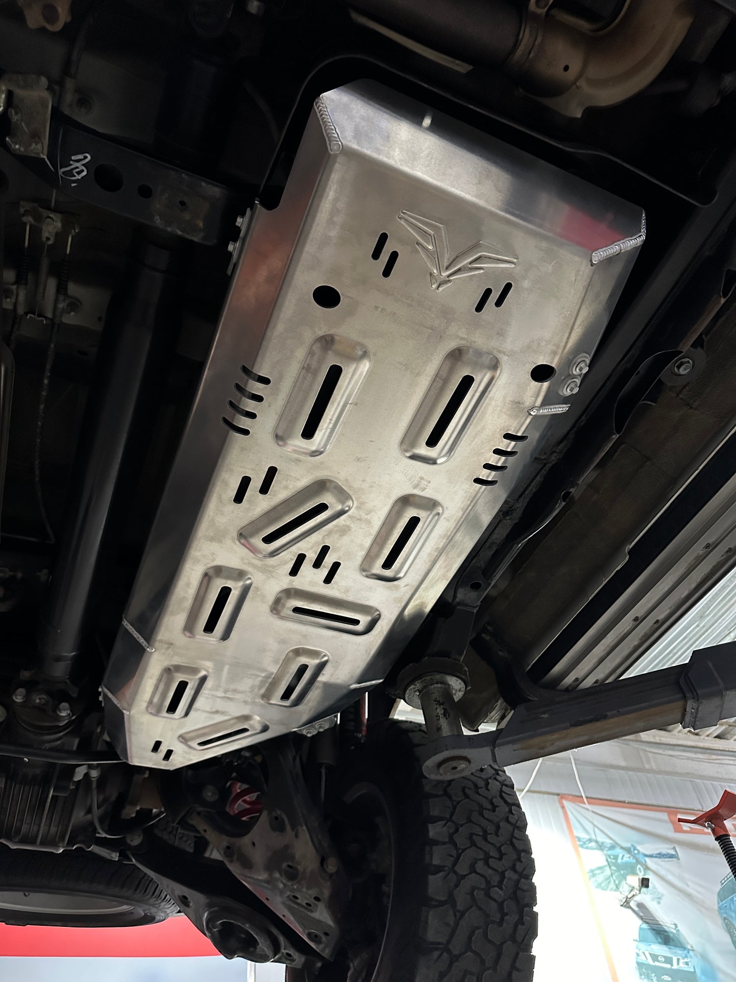 Fuken FK AL-MG ALLOY  FUEL TANK SKID PLATE NISSAN ARMADA(2022-PRESENT)