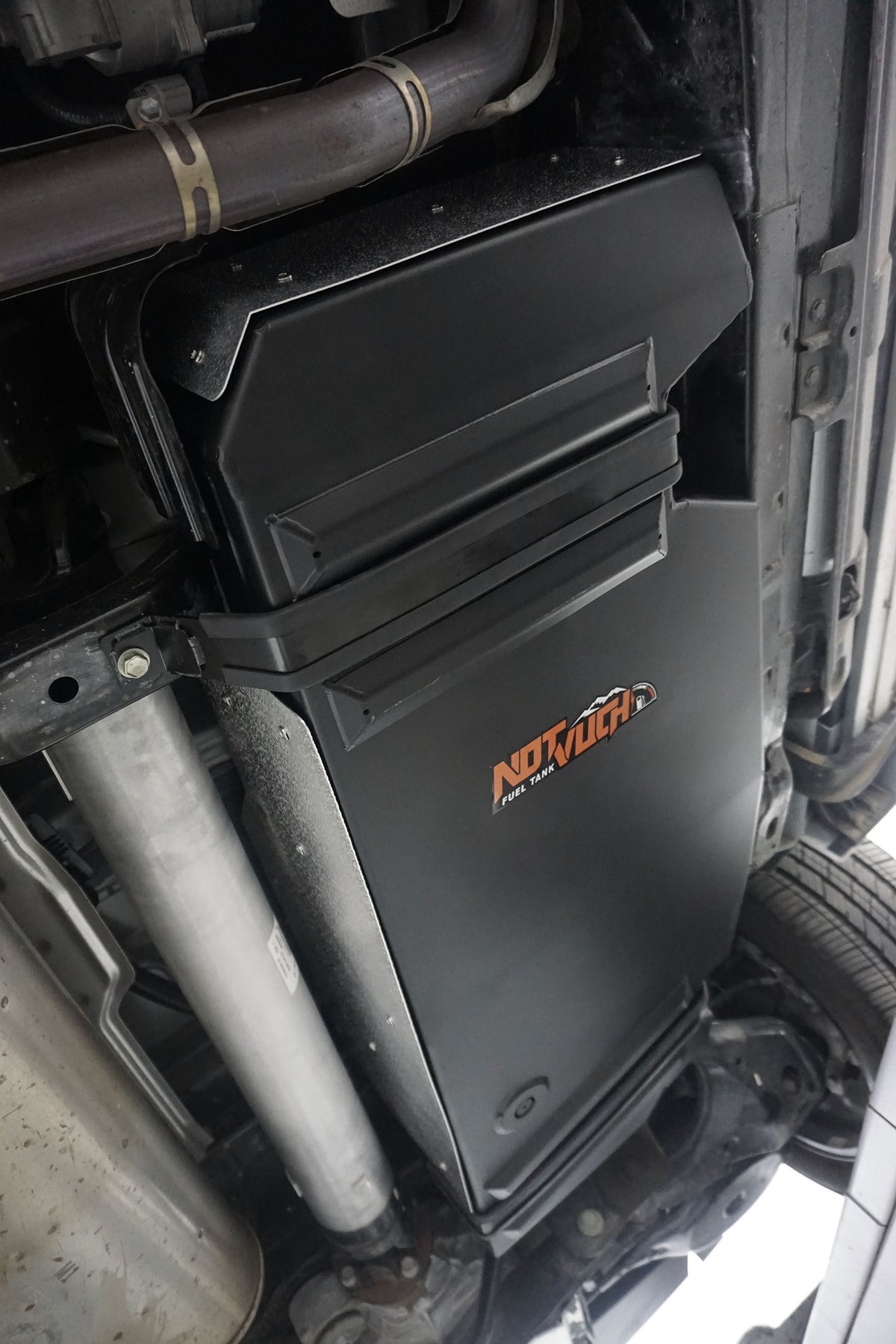 Fuken FK-NOTVUCH 138L Replacement Main Fuel Tank — Fits 2025+ Infiniti QX80 3.5L Twin-Turbo V6