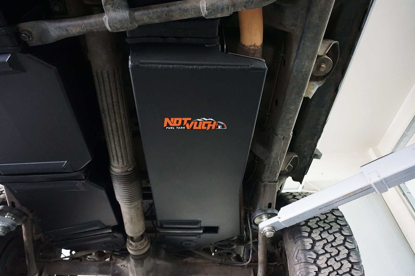 Fuken FK-NOTVUCH 70L Side Mount Auxiliary Fuel Tank — Fits 2012+ Jeep Wrangler JK 4-Door 3.6L Pentastar V6