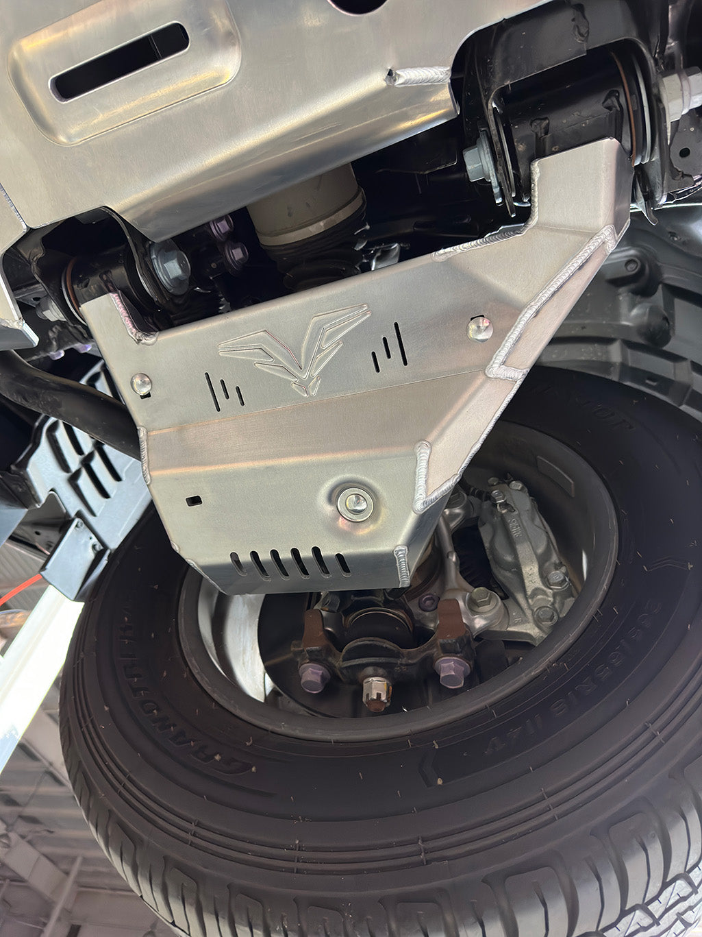 Fuken FK Al-Mg Alloy Front Lower Control Arm Skids (Pair)|2024+ Toyota Land Cruiser (LC250) 2.4L Turbo Hybrid / 2.7L 4-Cylinder / 2.8L Turbo Diesel
