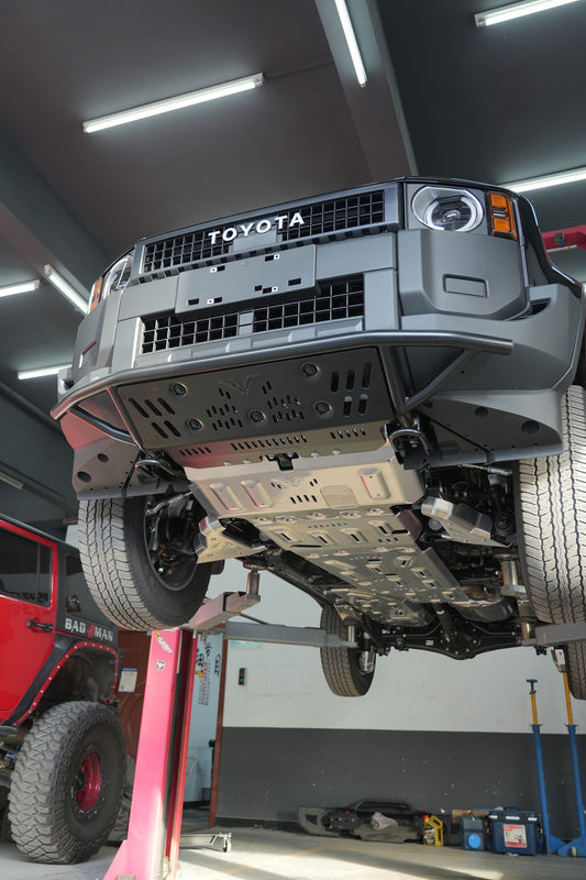 Fuken FK Front Bumper with Skid Plate Kit for 2024+ Toyota Land Cruiser (LC250) 2.4L Turbo Hybrid / 2.7L 4-Cylinder / 2.8L Turbo Diesel