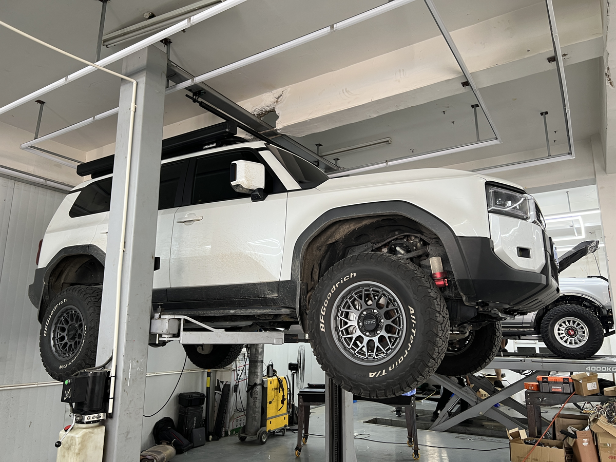 TOYOTA LAND CRUISER 250