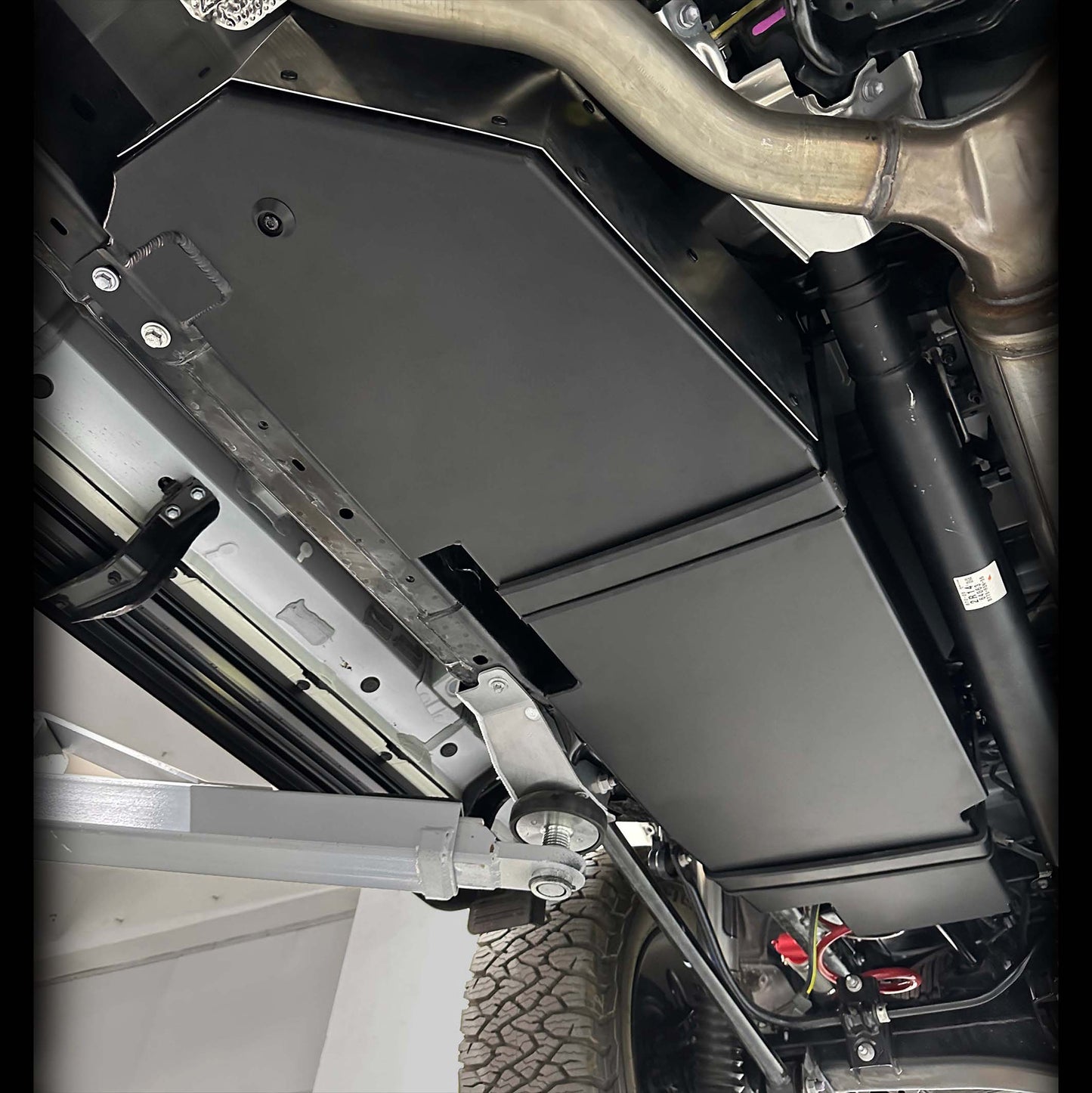 Fuken FK-NOTVUCH Replacement Fuel Tank | 110L (29 Gallon) for Lexus GX550