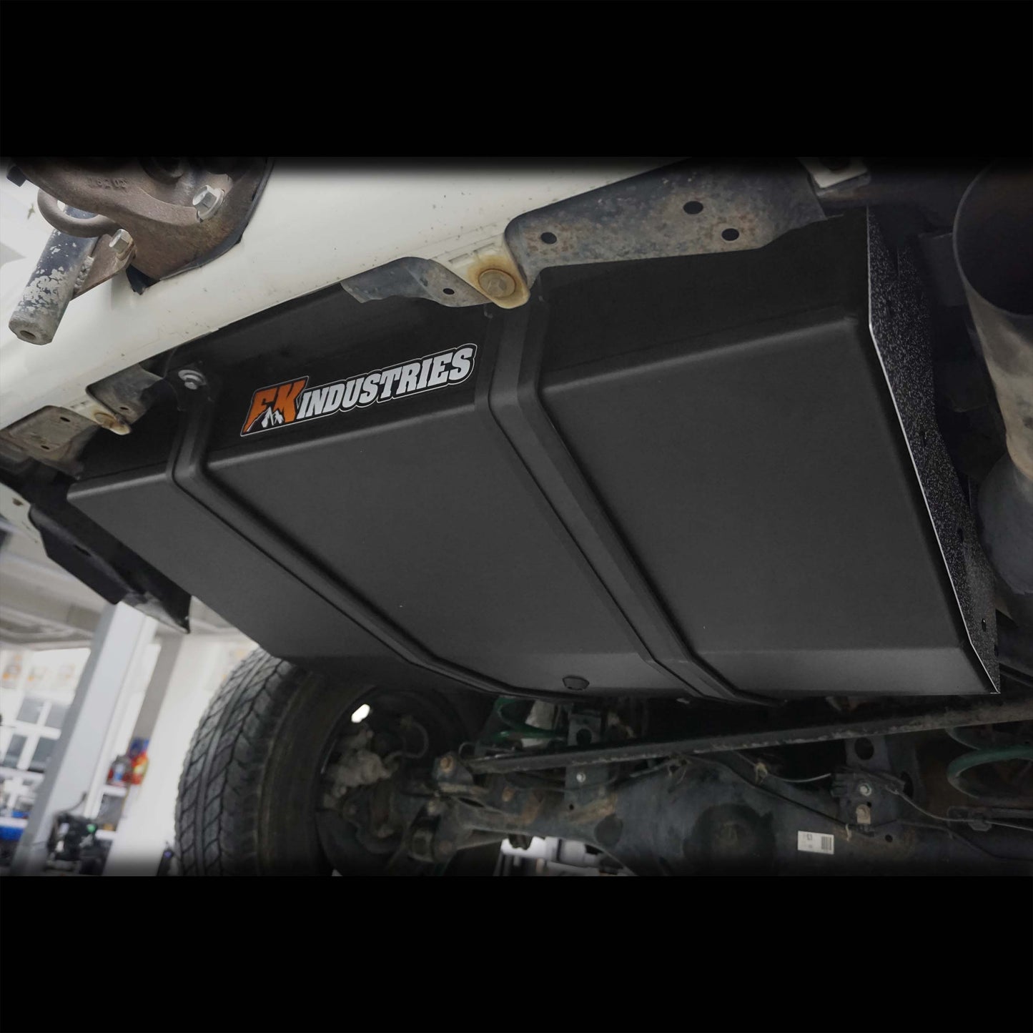 Fuken FK-NOTVUCH Auxiliary Fuel Tank | 97L for Toyota 4Runner