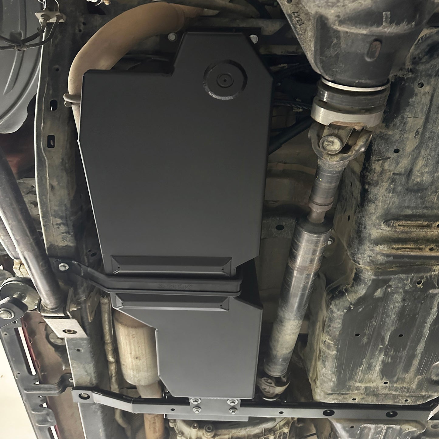 Fuken FK-NOTVUCH 69L Side Mount Auxiliary Fuel Tank — Fits 2018+ Jeep Wrangler JL 4-Door 2.0L Turbo I4